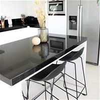 Sfeerfoto Barkruk Ellen zwart Scandinavisch design 76 cm