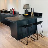 Sfeerfoto Barhocker Ellen skandinavisches Design schwarz 66 cm