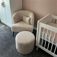 Sfeerfoto Bouclé poef Nora beige