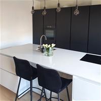 Sfeerfoto Barhocker Samt Toby schwarz 71 cm