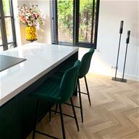 Sfeerfoto Barhocker Samt Toby grün 71 cm