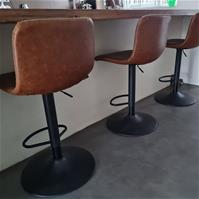 Sfeerfoto Barhocker Leder Texas höhenverstellbar cognac 60-76 cm