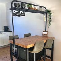 Sfeerfoto Industriële Barkruk Texas draaibaar eco-leer olijfgroen 60-76cm