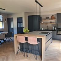 Sfeerfoto Velvet barkruk Mikky roze 65-78 cm