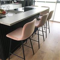 Sfeerfoto Velvet barkruk Mikky roze 65-78 cm