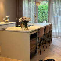 Sfeerfoto Velvet barkruk Mikky roze 65-78 cm