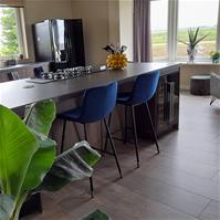 Sfeerfoto Velvet barkruk Mikky blauw 65-78 cm