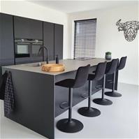 Sfeerfoto Velvet barkruk Frenkie zwart 60-76 cm