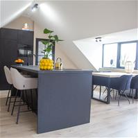 Sfeerfoto Barhocker Andor off white recycelter Stoff 65 - 78 cm