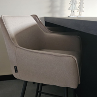 Sfeerfoto Scandinavische barkruk Andor gerecyclede stof taupe 65-78 cm
