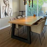 Sfeerfoto Scandinavische eetkamerstoel Jens taupe