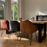 Sfeerfoto Esszimmerstuhl Samt Jaxon mit Armlehne anthrazit