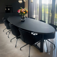 Sfeerfoto Eetkamerstoel met wieltjes Quinn zwart velvet