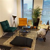 Sfeerfoto Velvet fauteuil Malaga okergeel