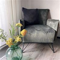 Sfeerfoto Samt Sessel Mika mit Armlehne grau