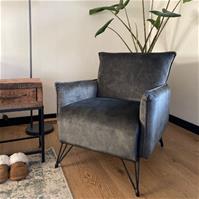 Sfeerfoto Samt Sessel Mika mit Armlehne grau