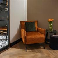 Sfeerfoto Samt Sessel Mika mit Armlehne cognac/braun